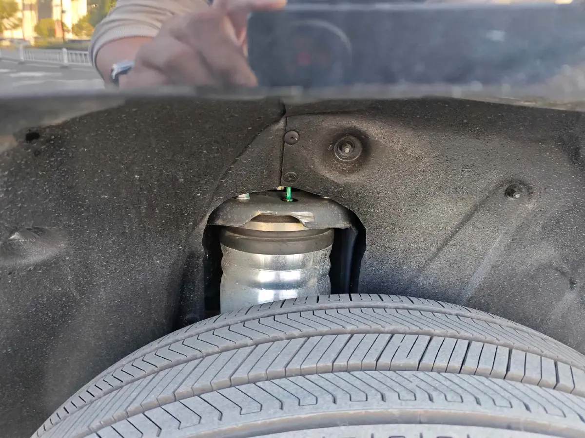 2025 M Hero WarriorM817 1.5T 197HP L4 2DHT PHEV,autocango,china used car exporter,china ev exporter,chinese used car exporter,chinese used ev exporter