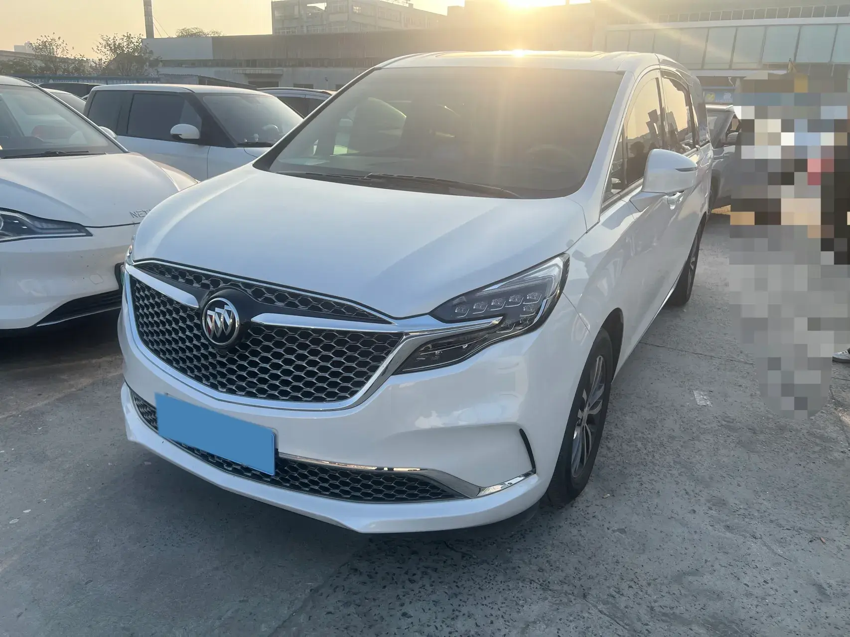 2021 BUICK GL8 view 1