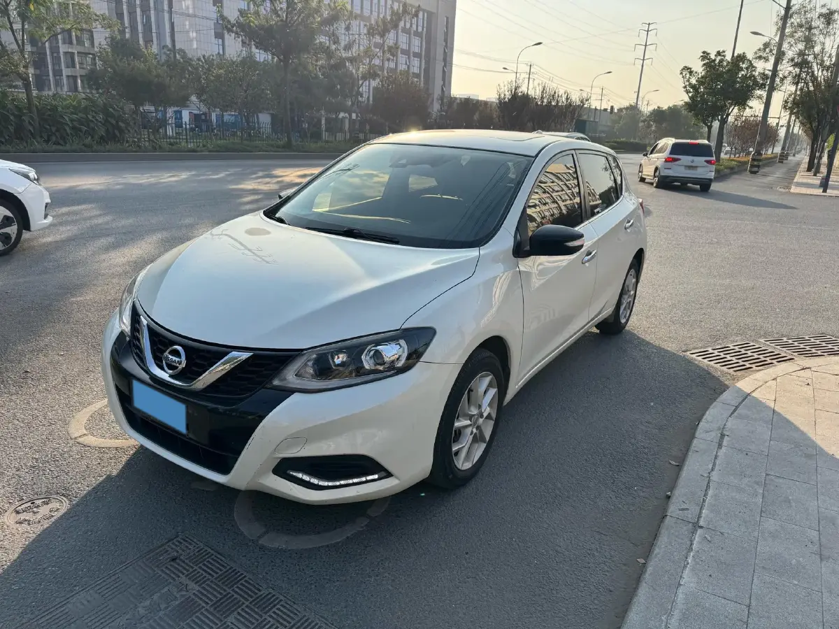 2021 Nissan Tiida 1.6L 122HP L4 CVT