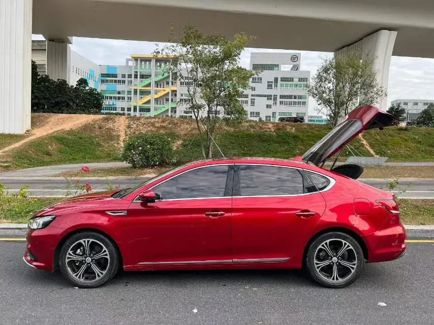 2018 MG 6 thumbnail 2