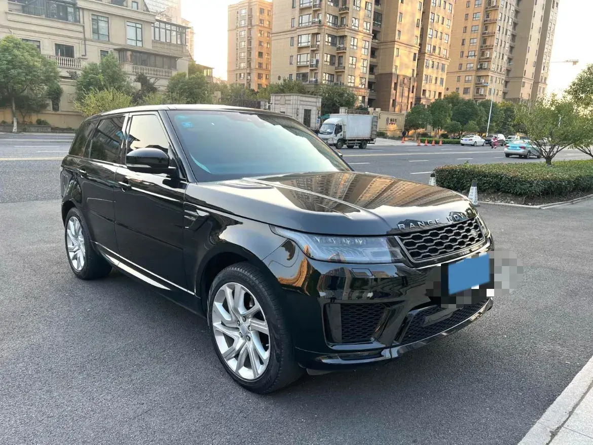 2020 LAND ROVER thumbnail 3