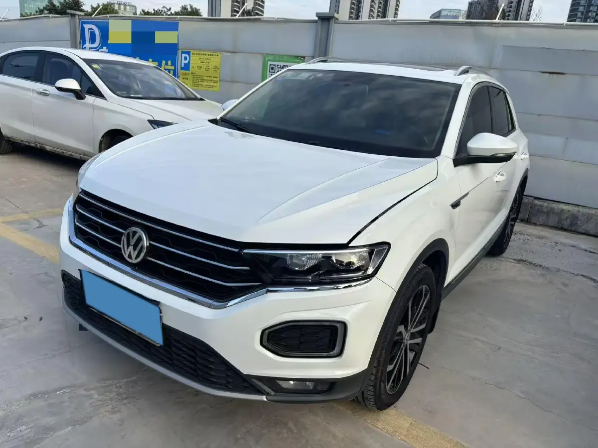 2018 Volkswagen T-Roc 1.4T 150HP L4 7DCT