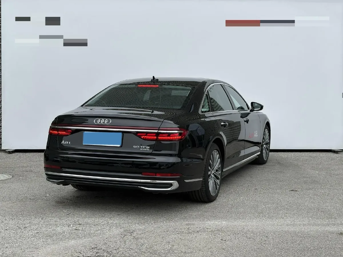 2025 Audi A8 3.0T 286HP V6 8AT,autocango,china used car exporter,china ev exporter,chinese used car exporter,chinese used ev exporter