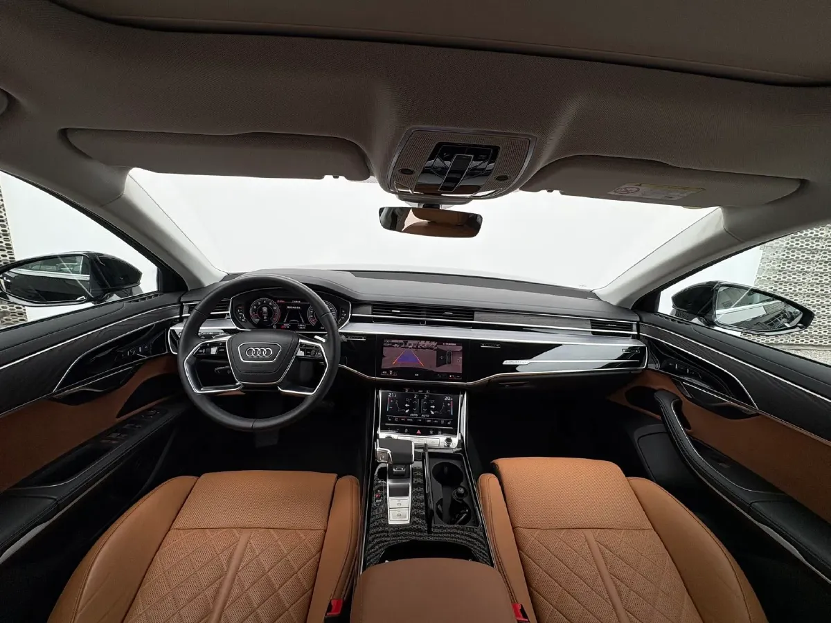 2025 Audi A8 3.0T 286HP V6 8AT,autocango,china used car exporter,china ev exporter,chinese used car exporter,chinese used ev exporter