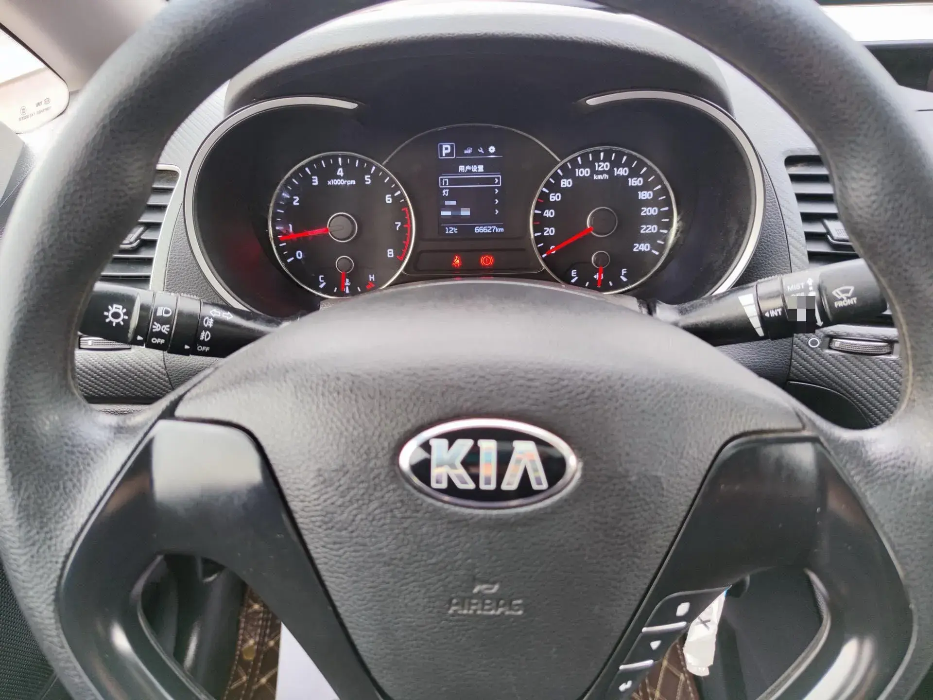 2016 KIA K3 thumbnail 4