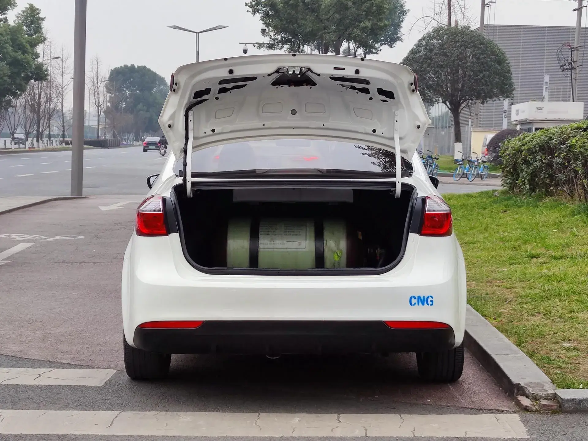 2016 KIA K3 thumbnail 3