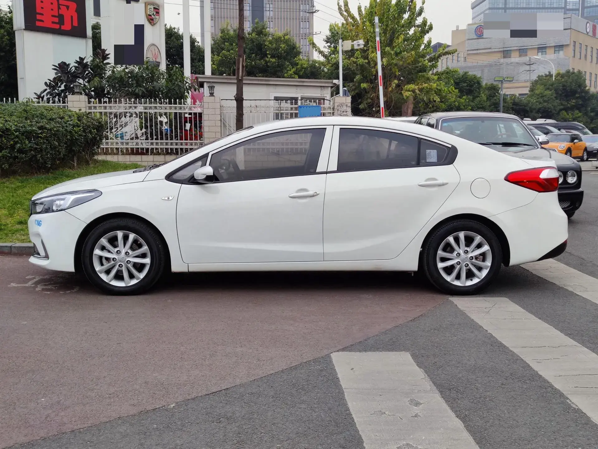 2016 KIA K3 thumbnail 2