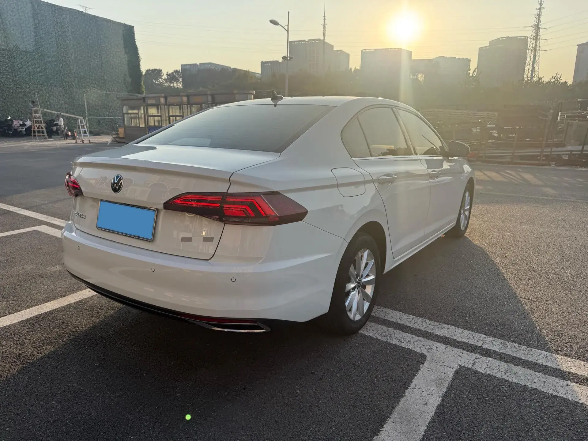 2021 VOLKSWAGEN BORA thumbnail 4