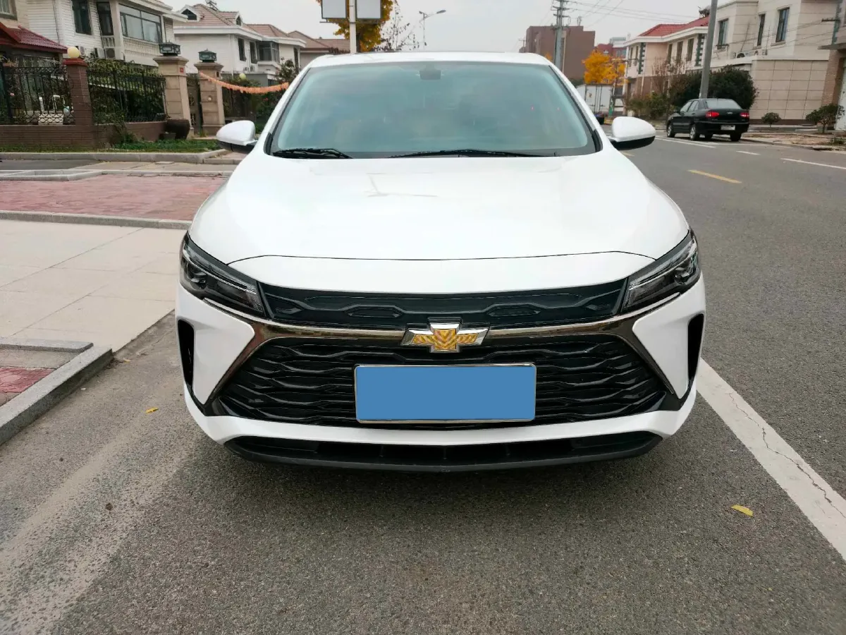 2024 Chevrolet Monza 1.5L 113HP L4 6DCT,autocango,china used car exporter,china ev exporter,chinese used car exporter,chinese used ev exporter