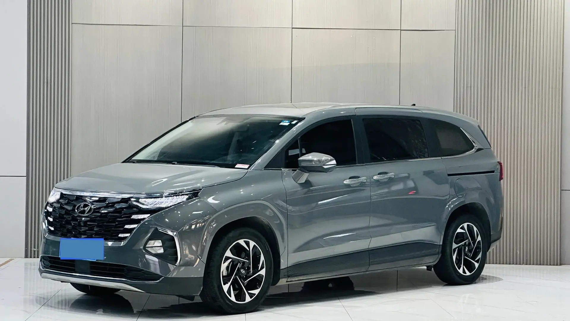 2021 HYUNDAI CUSTO view 1