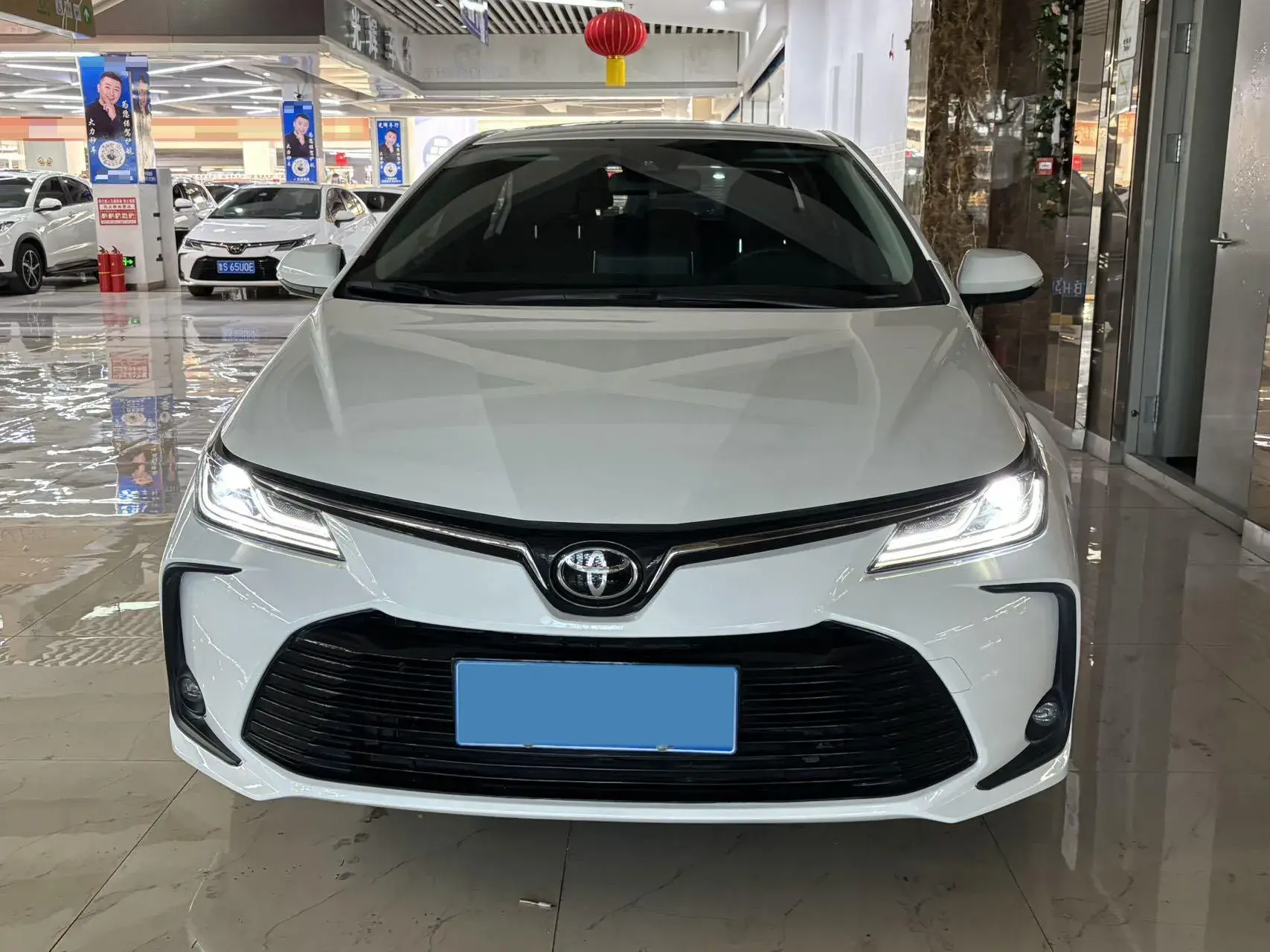 2021 TOYOTA COROLLA thumbnail 2