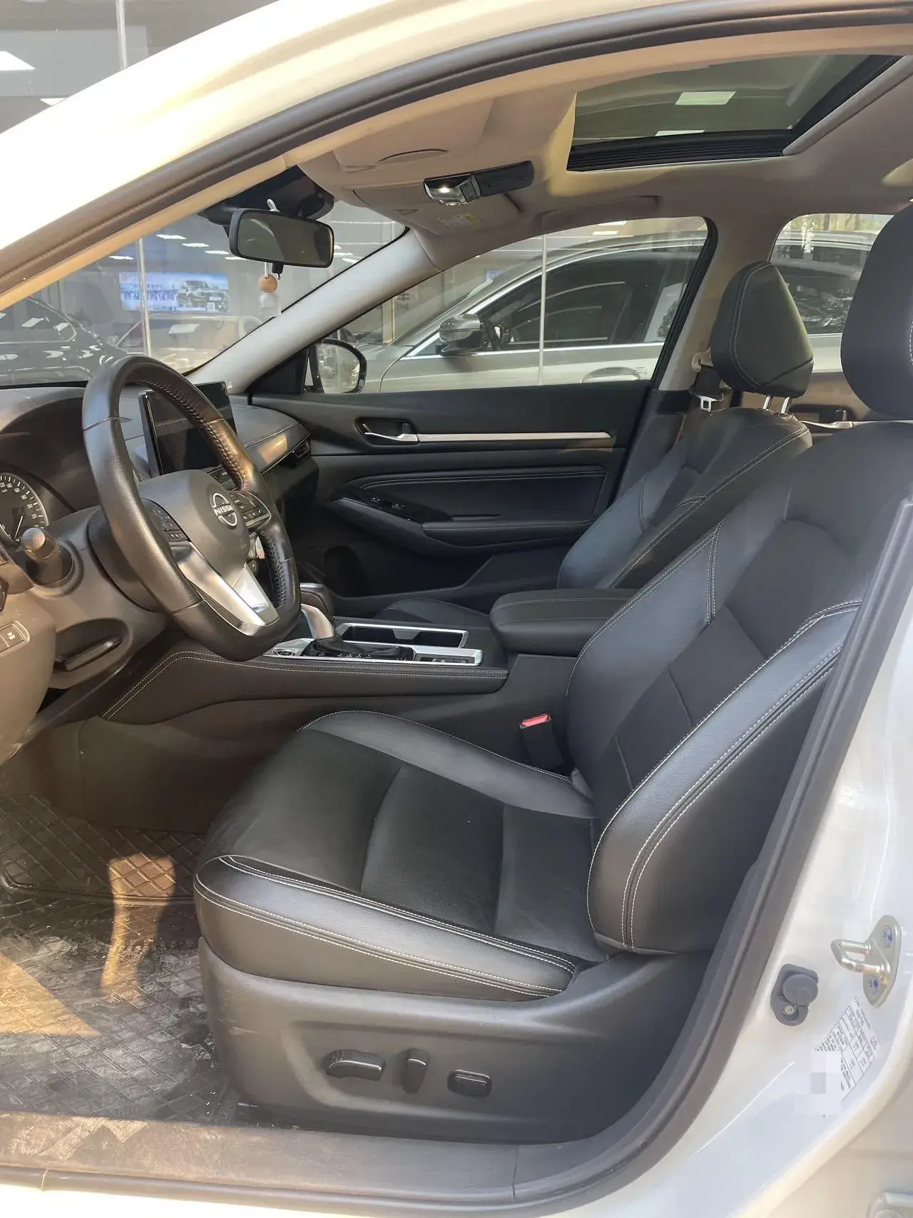 2022 NISSAN TEANA thumbnail 3