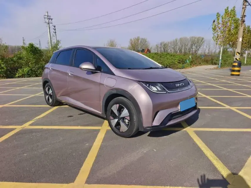 2023 BYD YUAN thumbnail 3