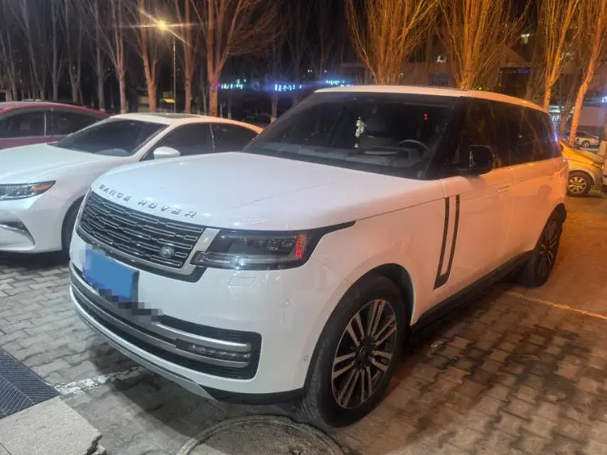 2025 Land Rover Range Rover 3.0T 400HP L6 8AT