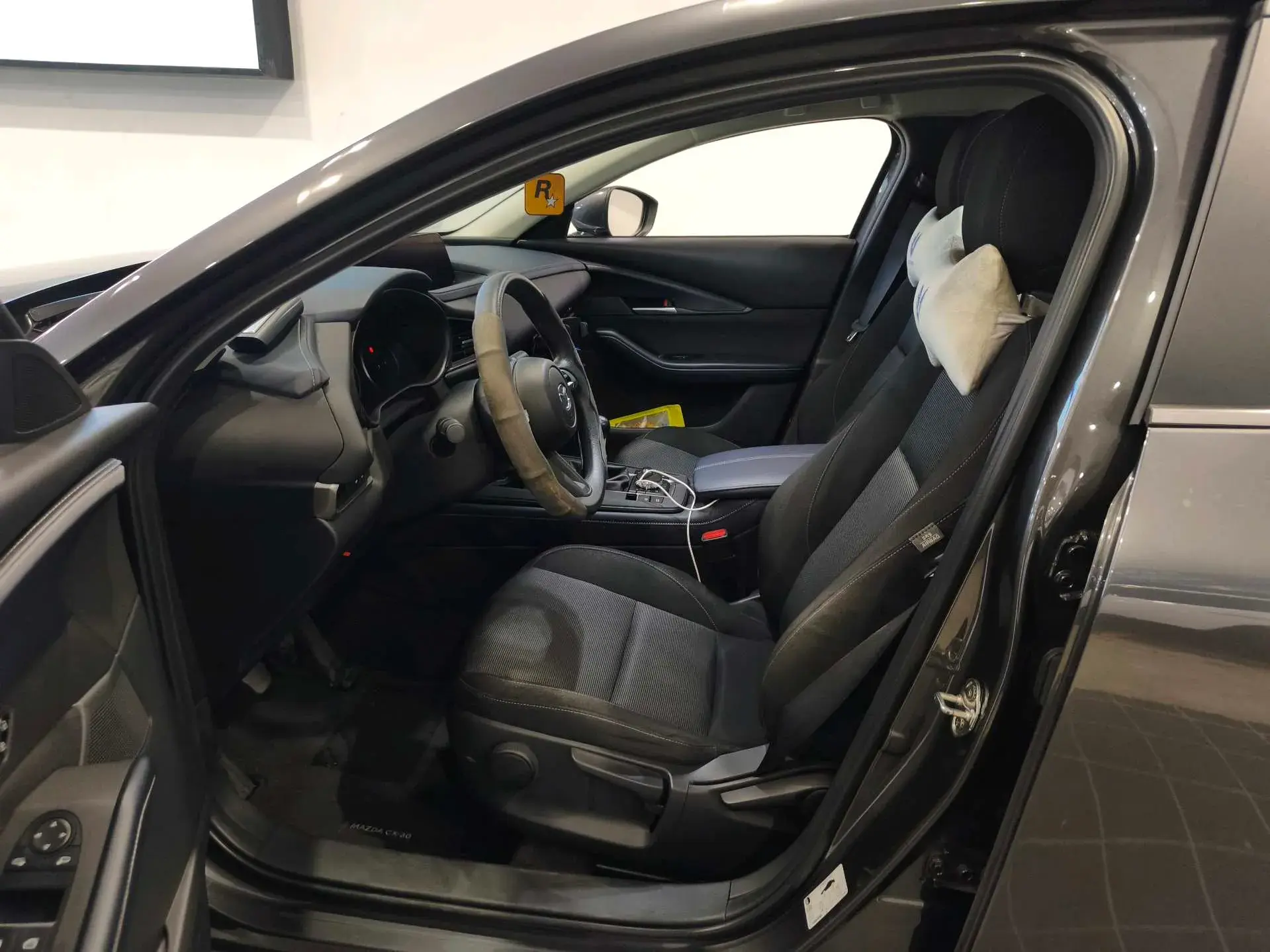 2024 MAZDA CX-30 thumbnail 2