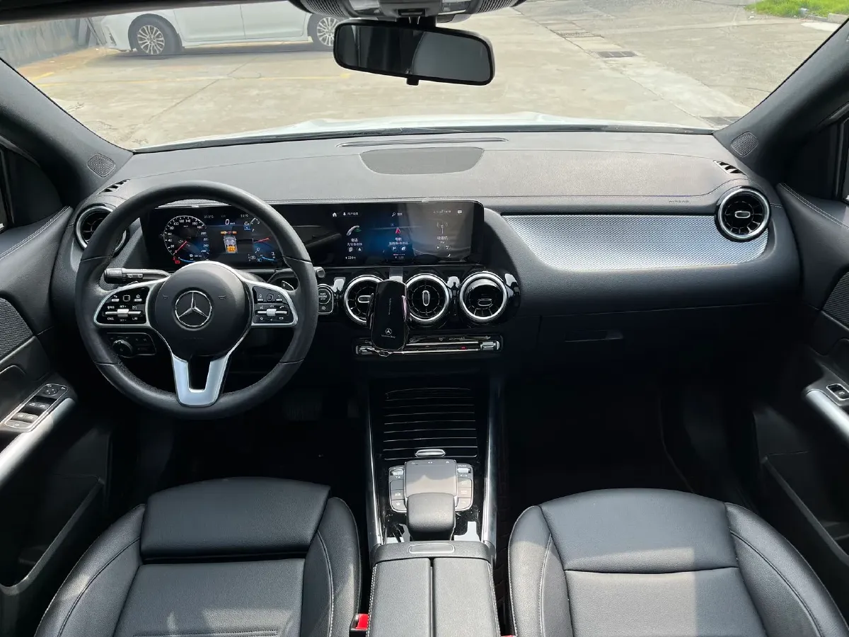 2023 Mercedes-Benz GLA Class 1.3T 163HP L4 7DCT,autocango,china used car exporter,china ev exporter,chinese used car exporter,chinese used ev exporter