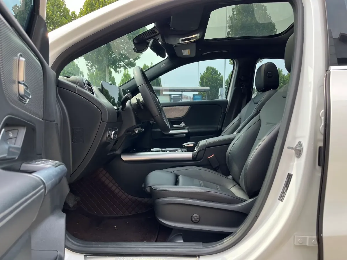 2023 Mercedes-Benz GLA Class 1.3T 163HP L4 7DCT,autocango,china used car exporter,china ev exporter,chinese used car exporter,chinese used ev exporter