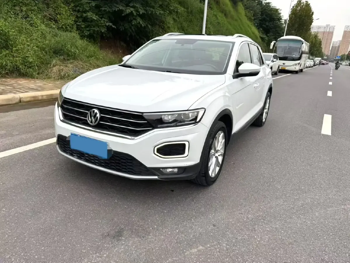 2020 Volkswagen T-Roc 1.4T 150HP L4 7DCT