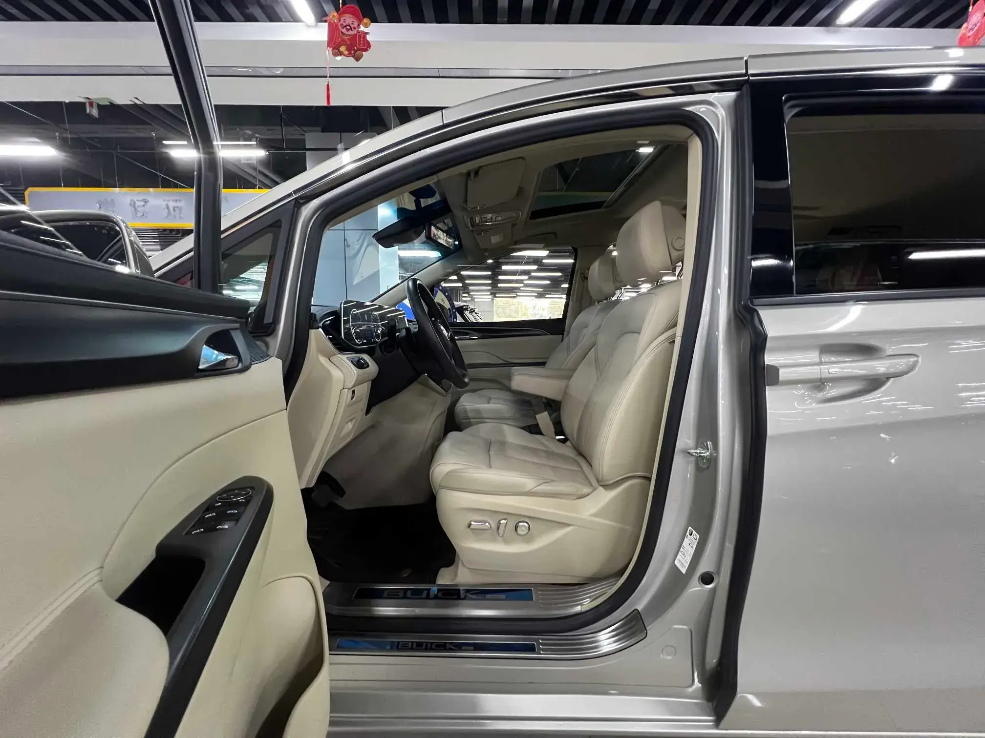 2022 BUICK GL8 thumbnail 4