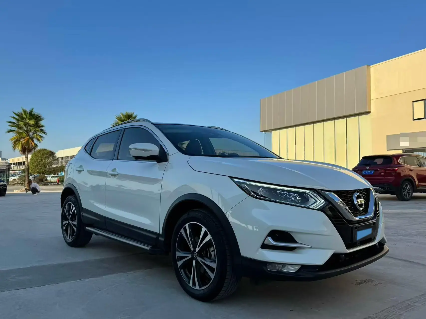 2021 NISSAN QASHQAI thumbnail 3