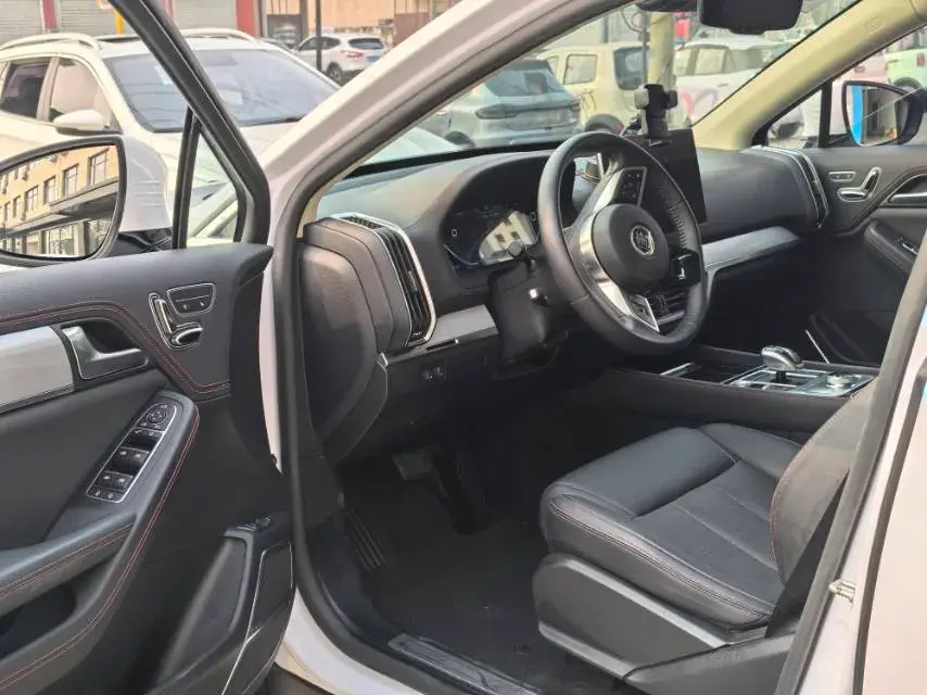 2019 BYD TANG thumbnail 2