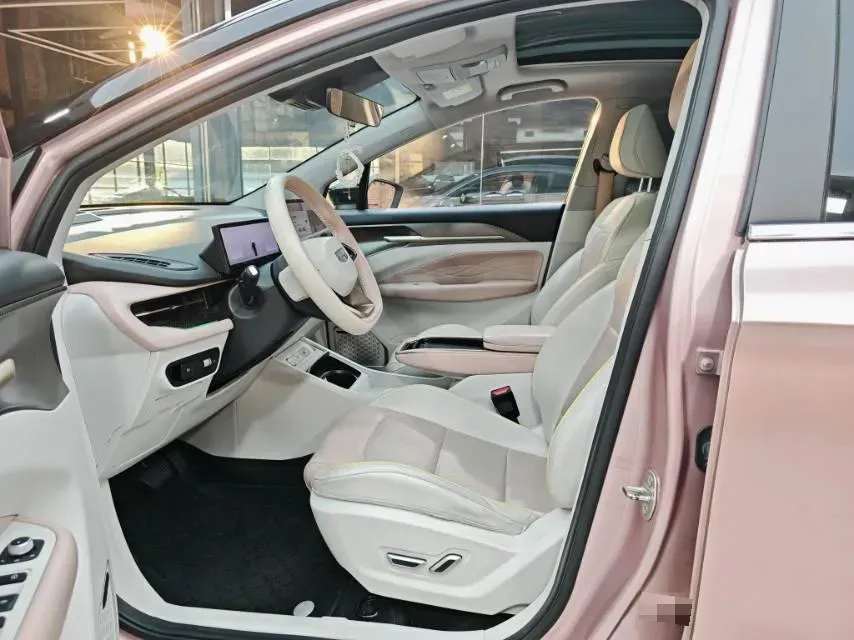 2022 Geometry M6 BEV 70KWH,autocango,china used car exporter,china ev exporter,chinese used car exporter,chinese used ev exporter