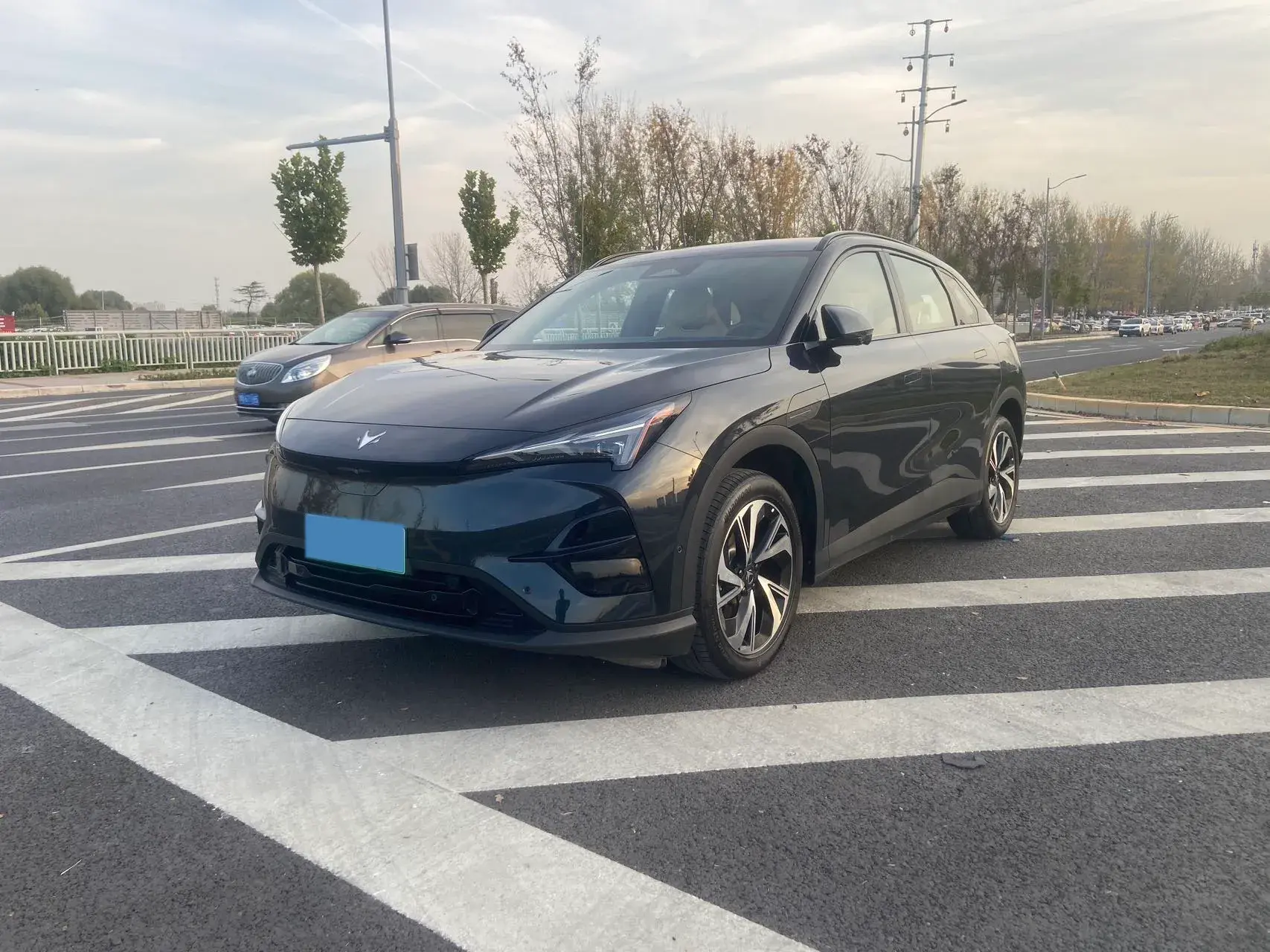 2024 ARCFOX ΑT5 view 1