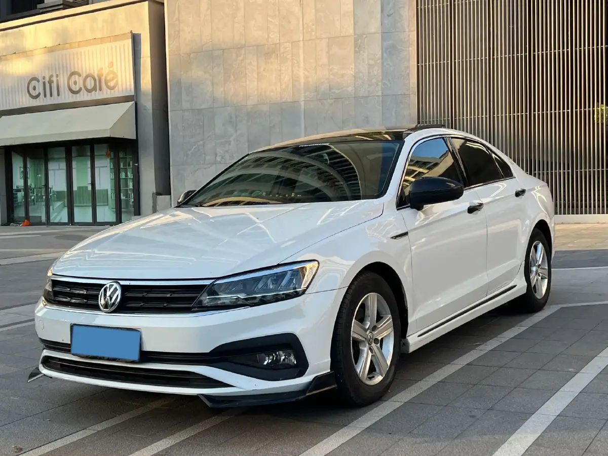 2021 Volkswagen Lamando 1.4T 131HP L4 7DCT