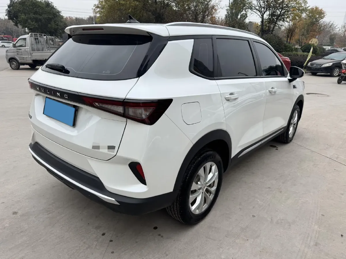2021 WuLing XingChen 1.5T 147HP L4 6MT,autocango,china used car exporter,china ev exporter,chinese used car exporter,chinese used ev exporter