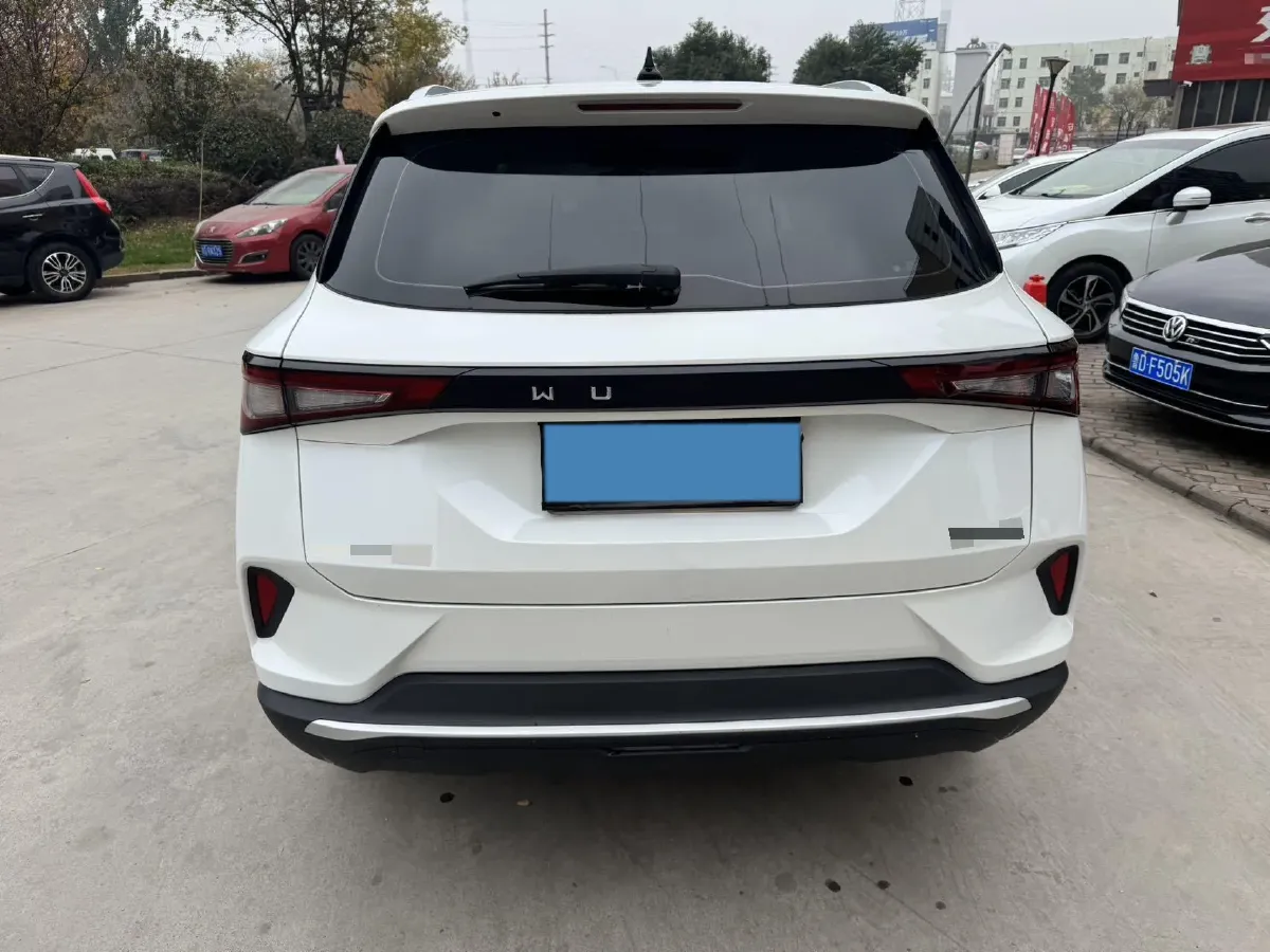 2021 WuLing XingChen 1.5T 147HP L4 6MT,autocango,china used car exporter,china ev exporter,chinese used car exporter,chinese used ev exporter