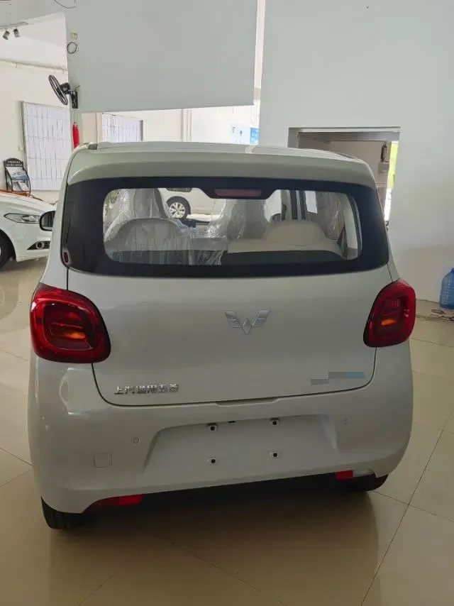 2025 WuLing HongGuang MINI EV BEV 16.2KWH,autocango,china used car exporter,china ev exporter,chinese used car exporter,chinese used ev exporter
