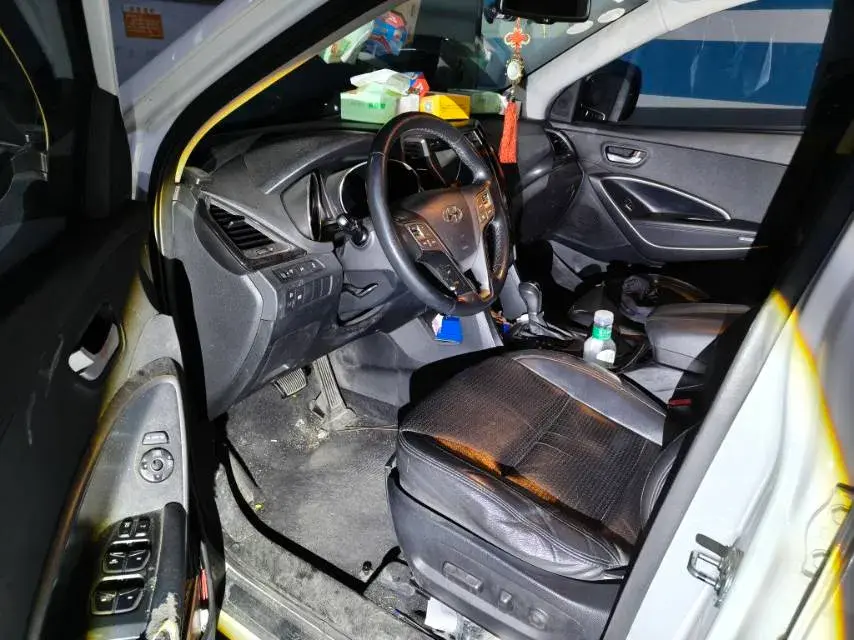 2013 HYUNDAI SANTAFE thumbnail 3