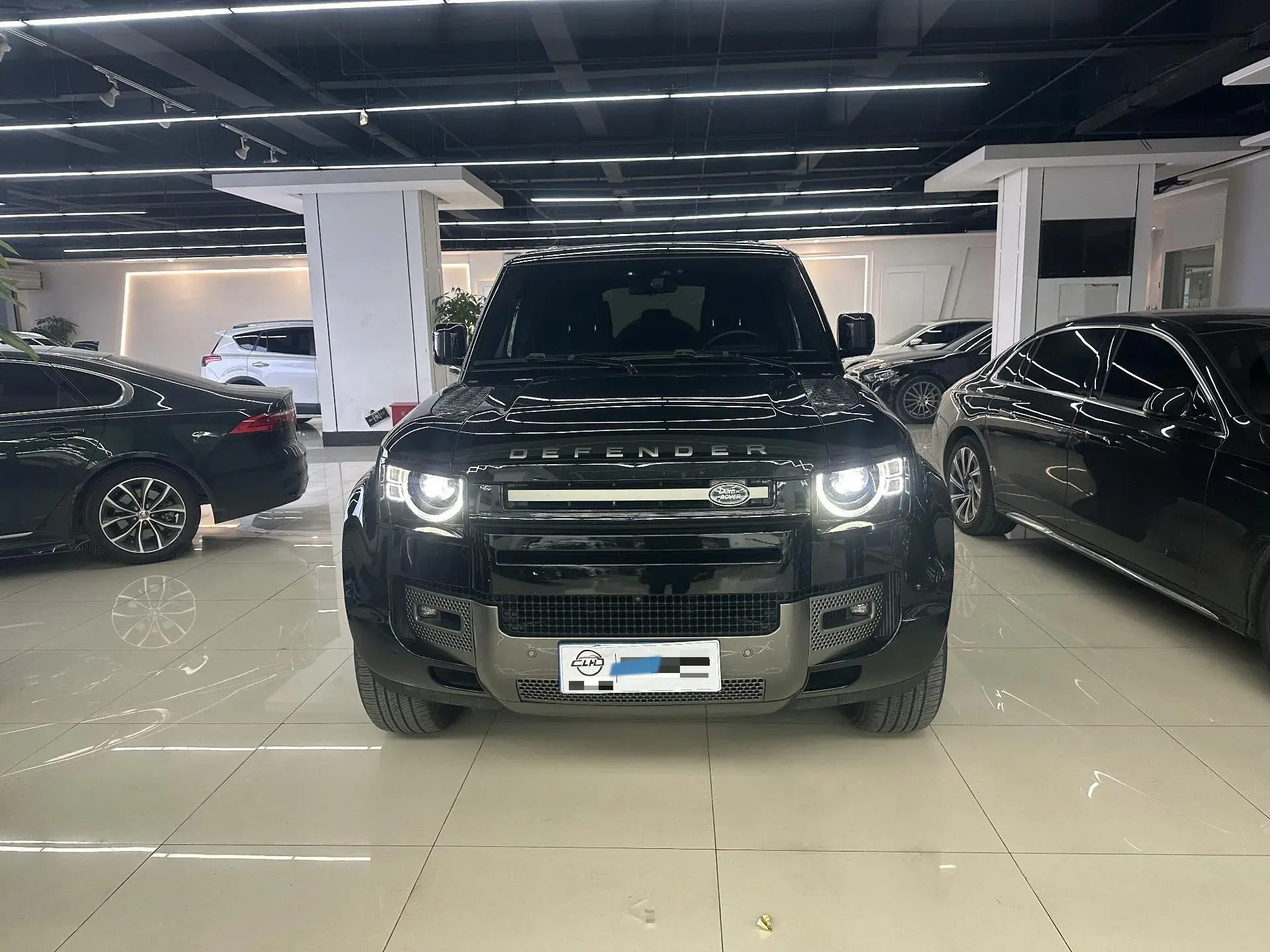 2024 LAND ROVER thumbnail 2