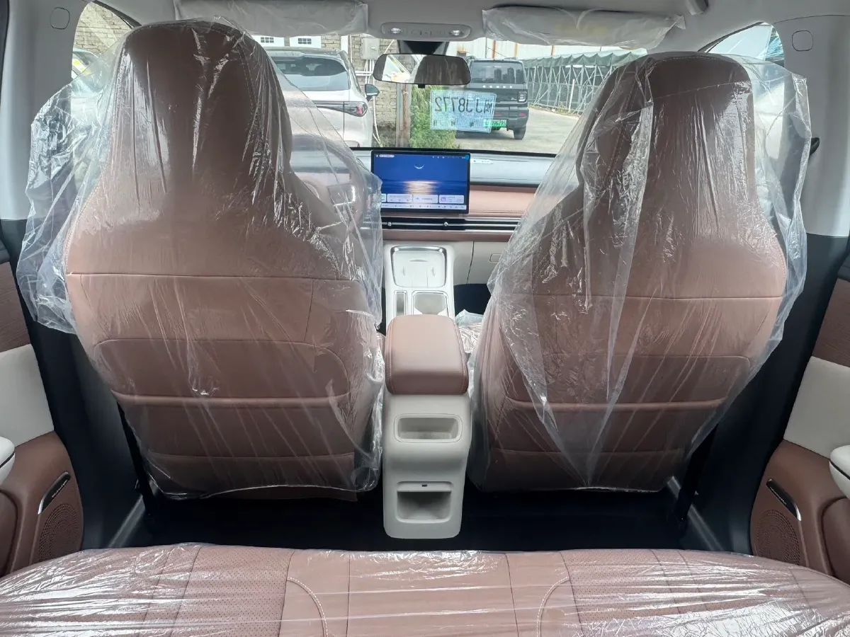 2025 WuLing BinGuo S BEV,autocango,china used car exporter,china ev exporter,chinese used car exporter,chinese used ev exporter