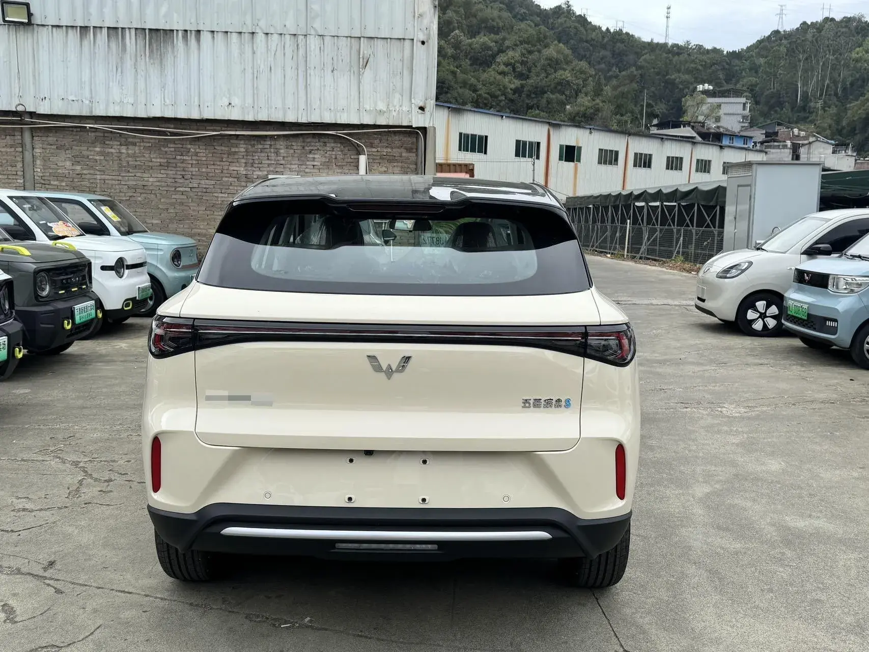 2025 WULING BINGUO thumbnail 4