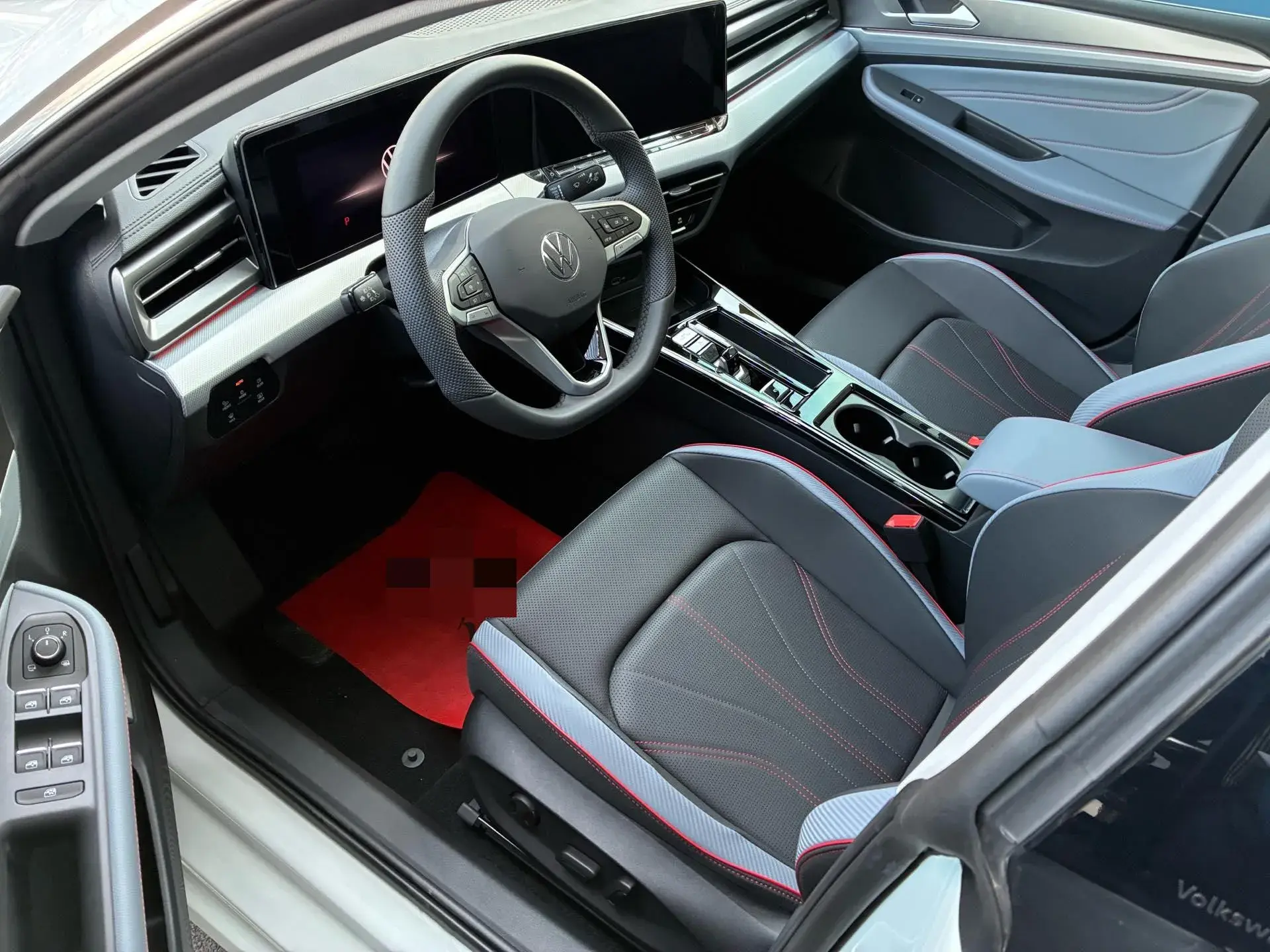 2024 VOLKSWAGEN LAMANDO thumbnail 3