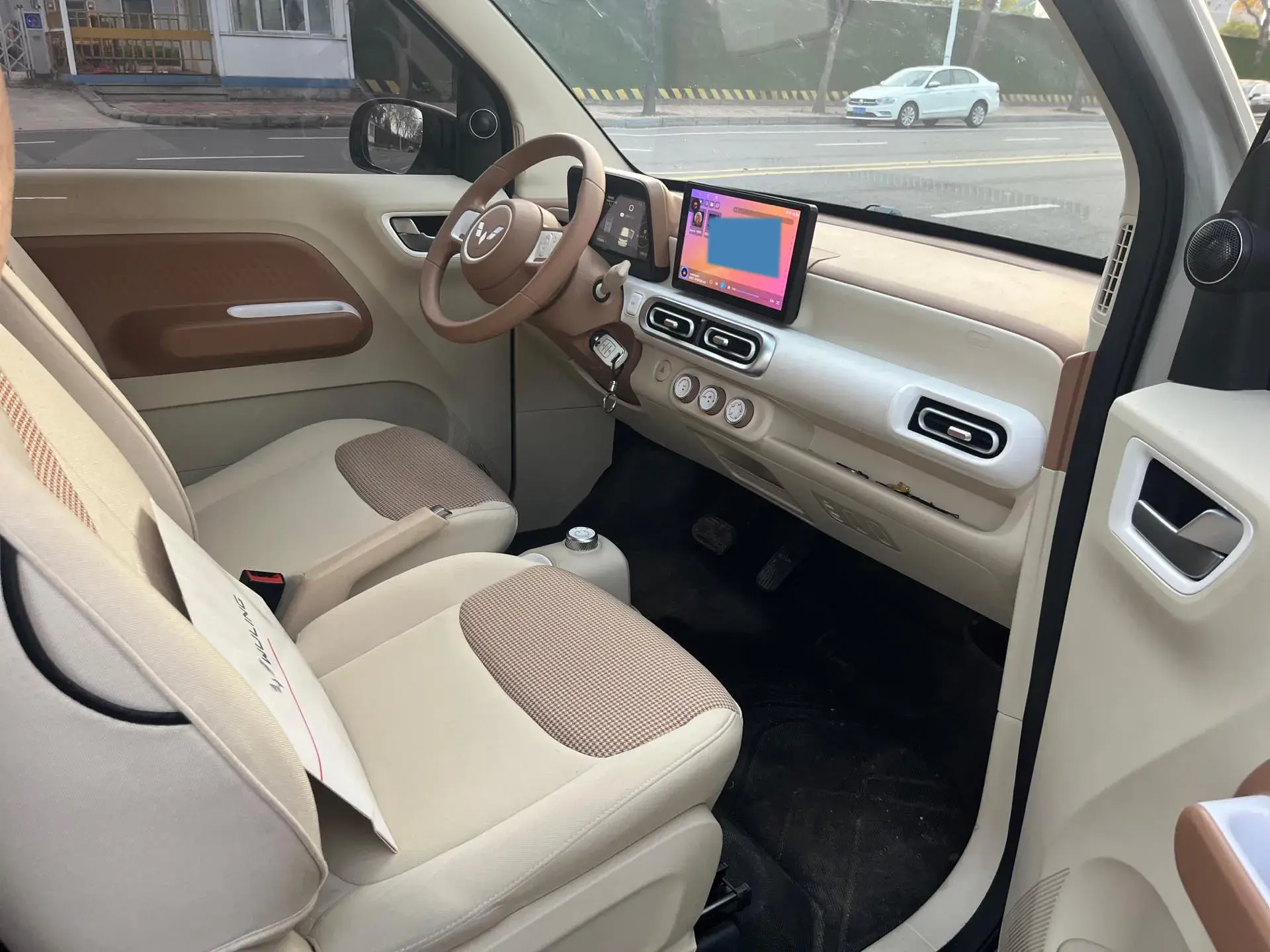 2024 WULING HONGGUANG thumbnail 4