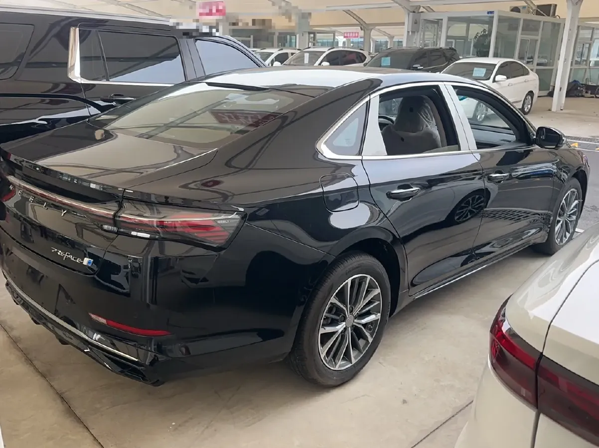 2024 Geely PrefaceL 1.5T 163HP L4 3DHT Hybrid,autocango,china used car exporter,china ev exporter,chinese used car exporter,chinese used ev exporter