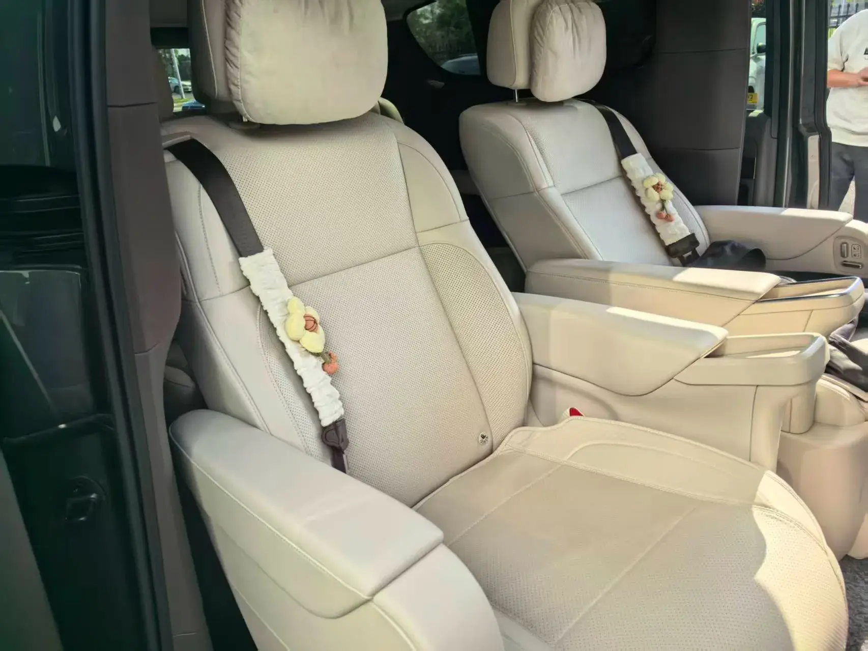 2024 LI MEGA thumbnail 4