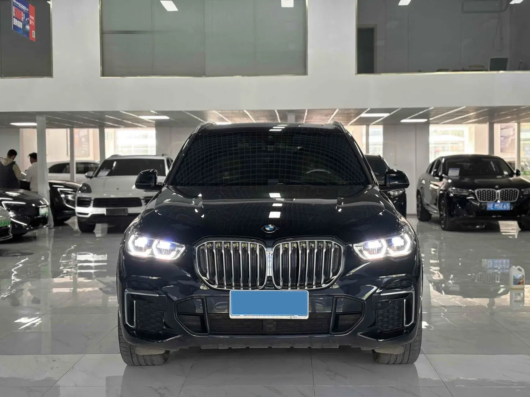 2022 BMW X5 thumbnail 2