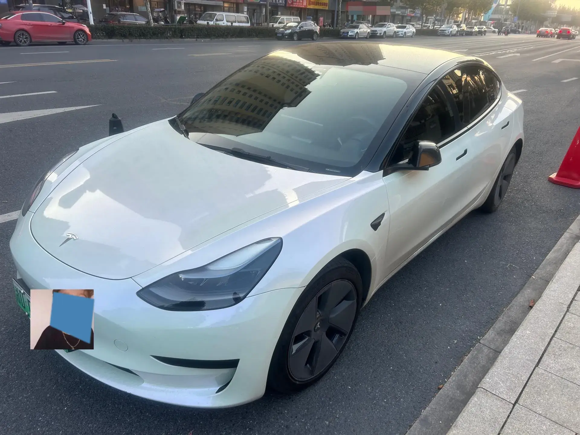 2021 TESLA MODEL thumbnail 2