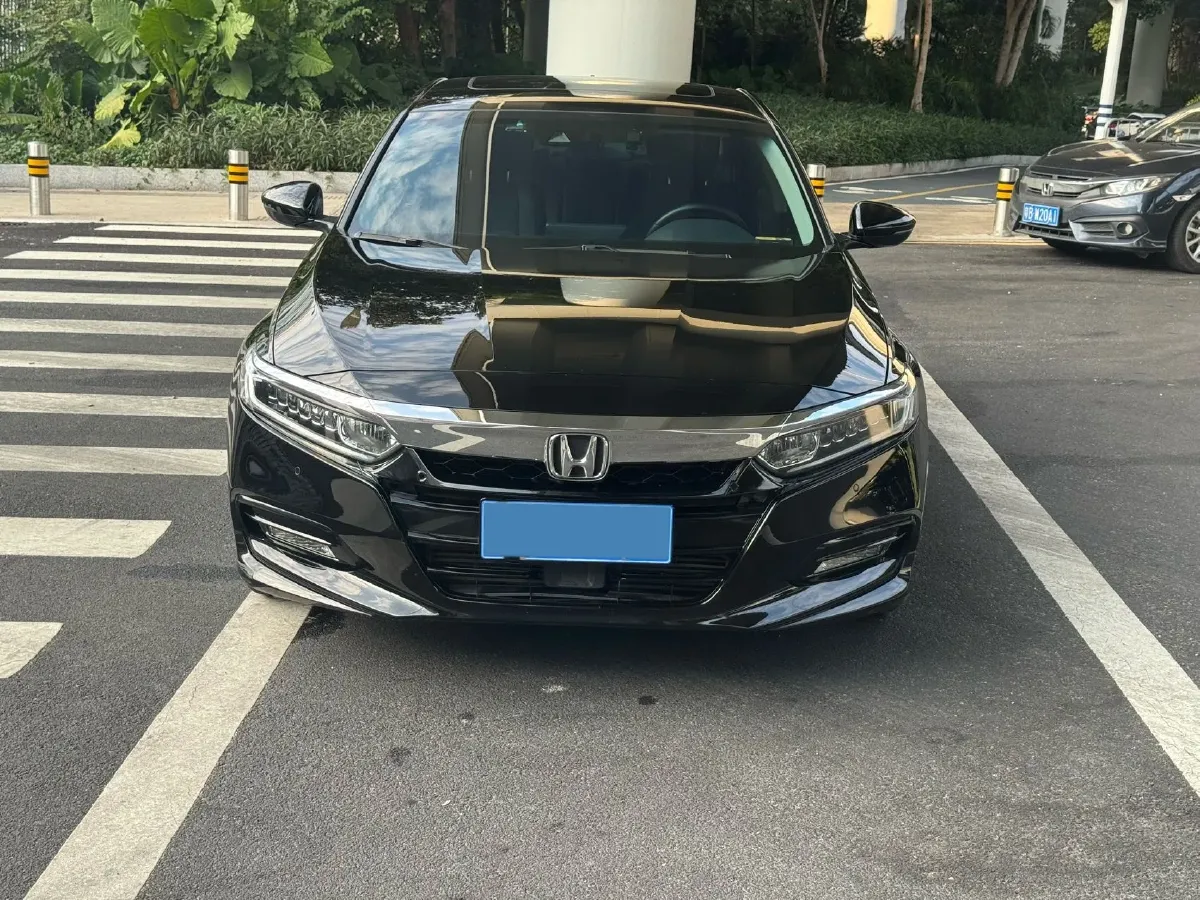 2021 Honda Accord 1.5T 194HP L4 CVT,autocango,china used car exporter,china ev exporter,chinese used car exporter,chinese used ev exporter