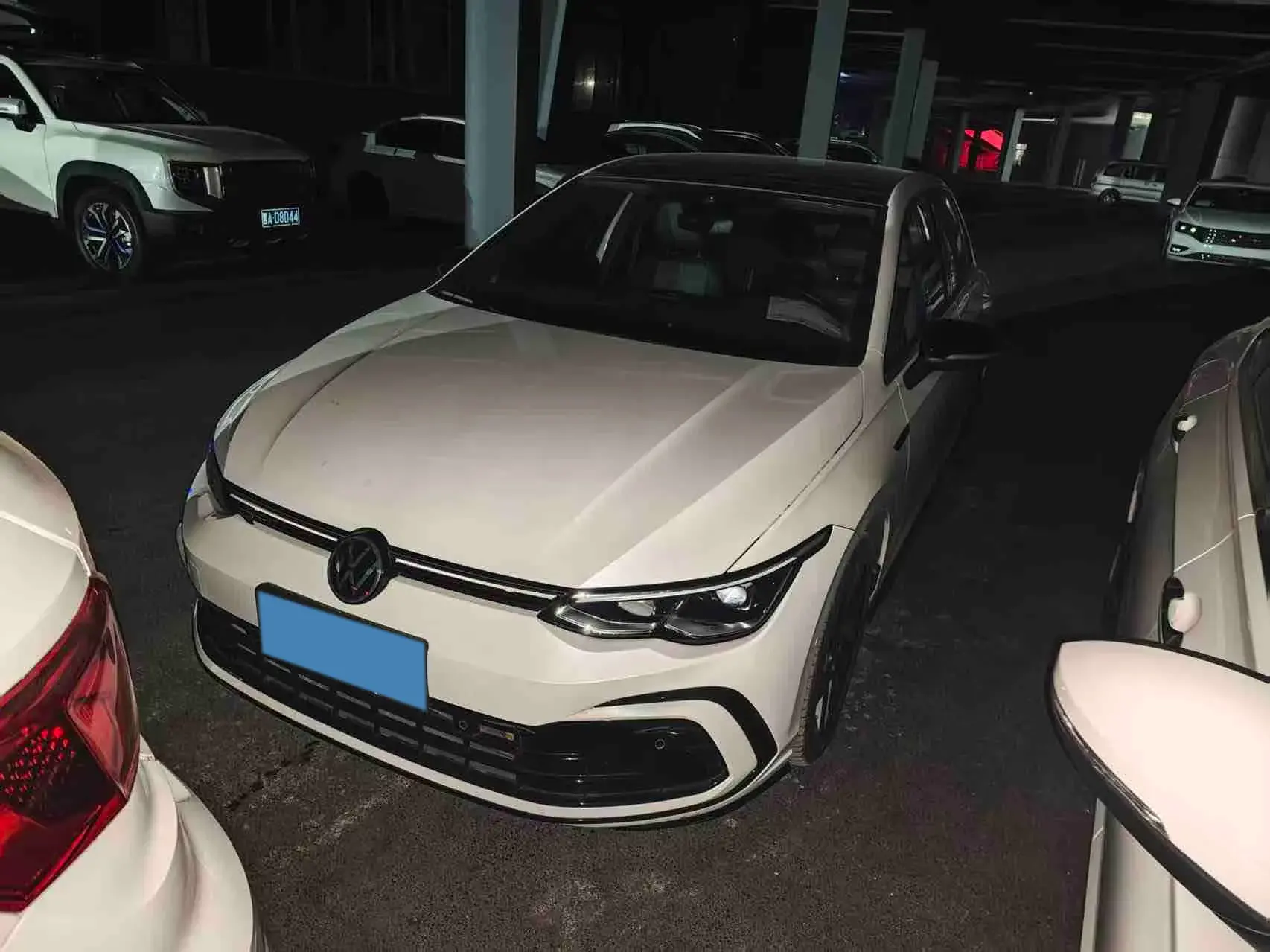 2021 VOLKSWAGEN GOLF view 1