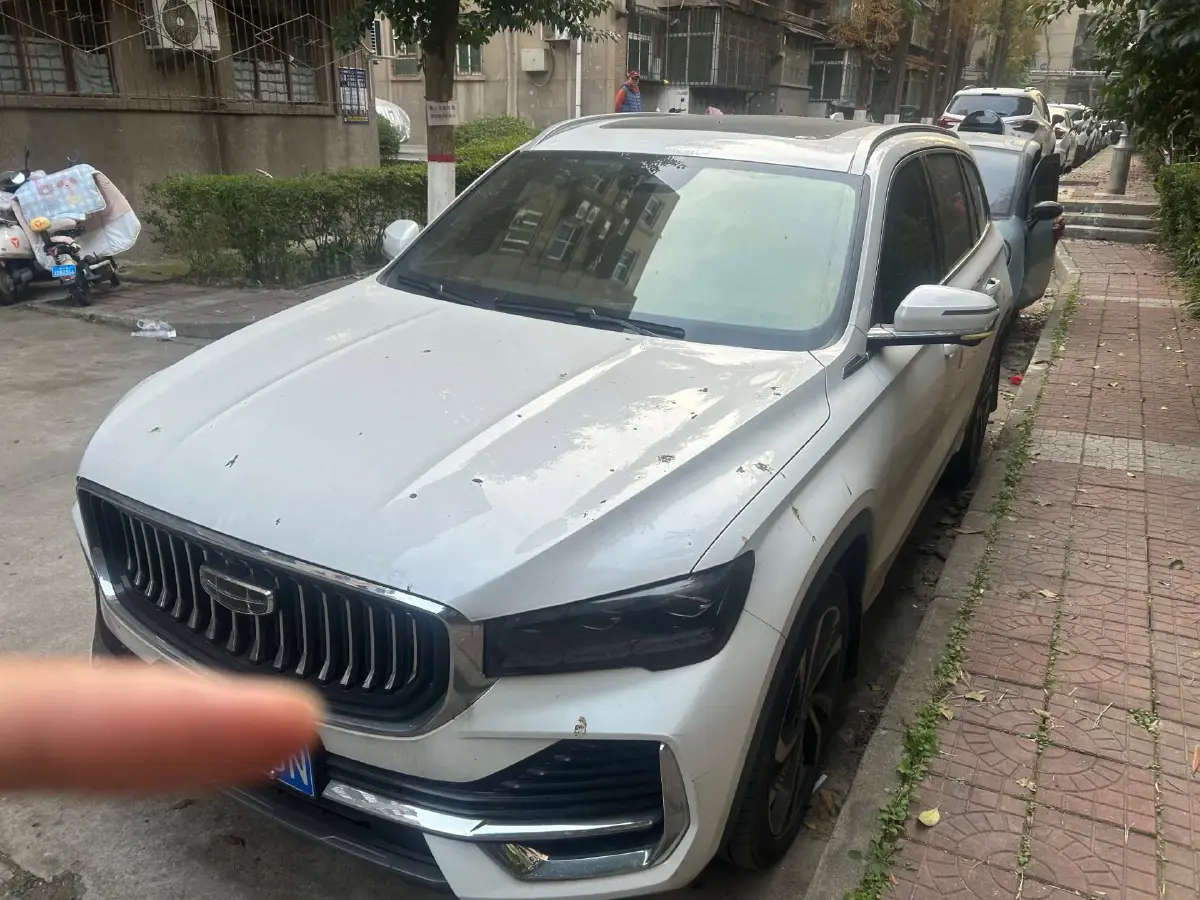 2023 Geely Monjaro 2.0T 238HP L4 8AT