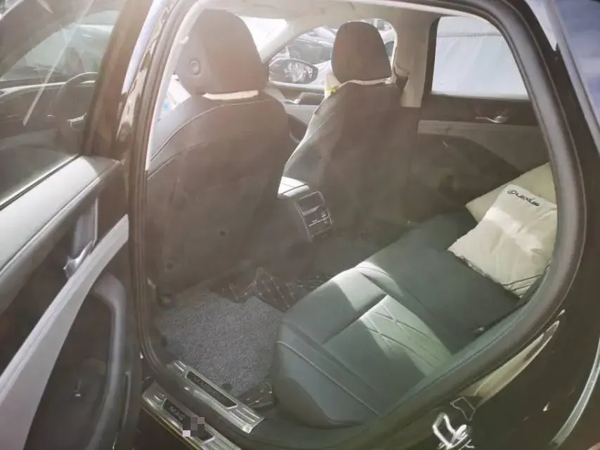 2024 VOLKSWAGEN MAGOTAN thumbnail 4