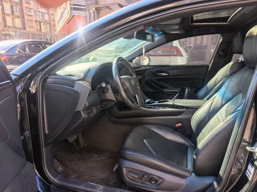 2022 TOYOTA AVALON thumbnail 4