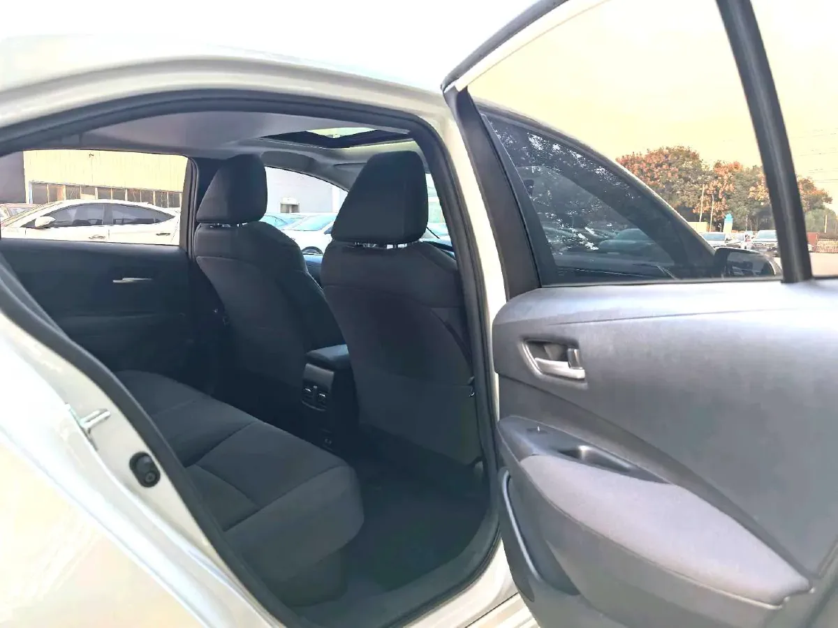 2021 Toyota Corolla 1.8L 98HP L4 E-CVT Hybrid,autocango,china used car exporter,china ev exporter,chinese used car exporter,chinese used ev exporter