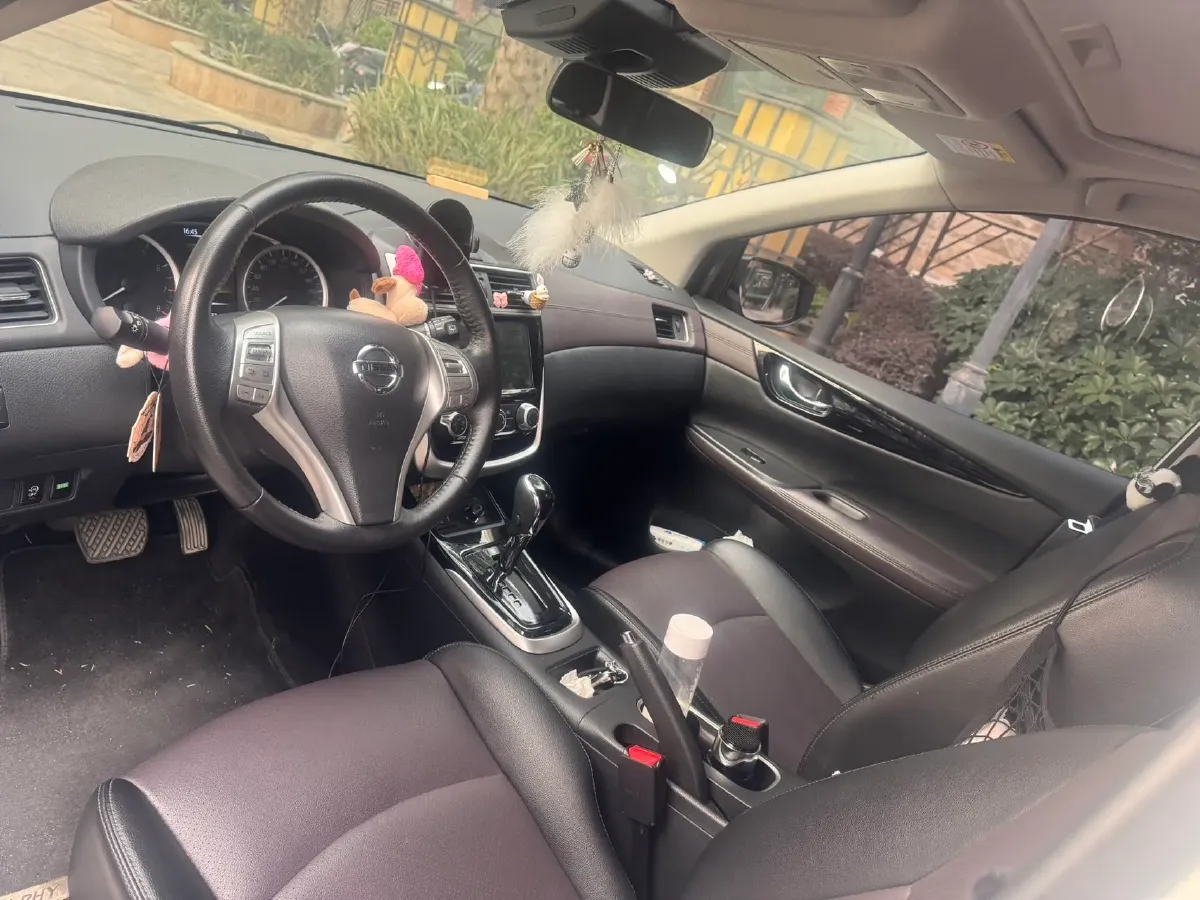 2021 Nissan Tiida 1.6L 122HP L4 CVT,autocango,china used car exporter,china ev exporter,chinese used car exporter,chinese used ev exporter