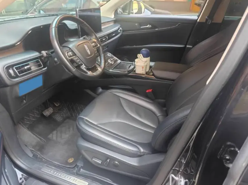 2021 LINCOLN NAUTILUS thumbnail 2