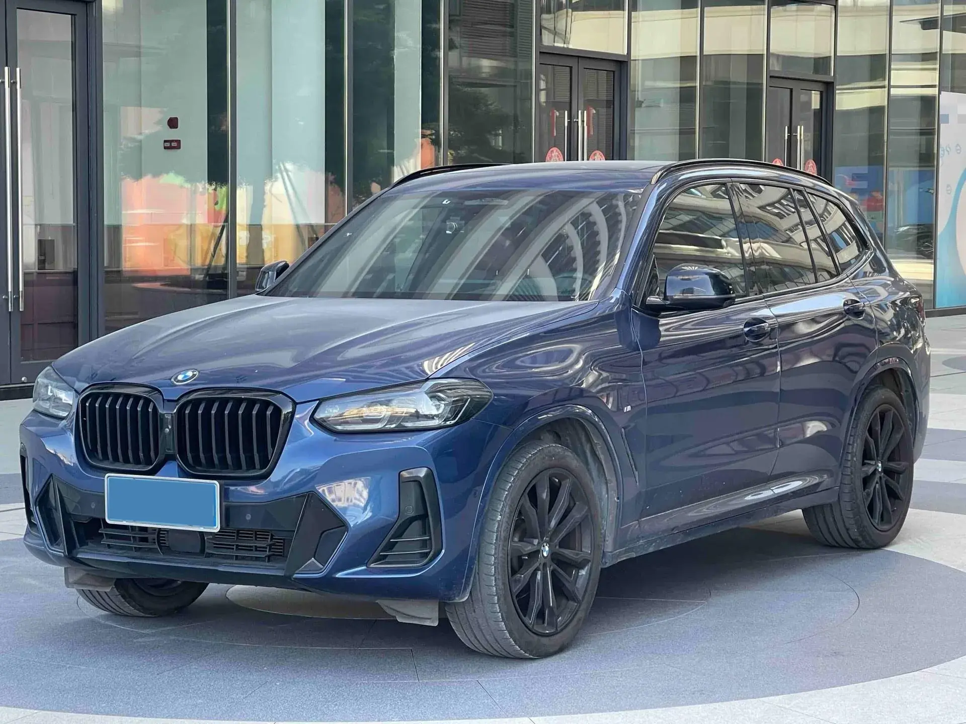 2022 BMW X3 view 1